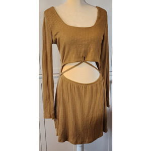 Stitch & Pine Ribbed Dullgold Midi Dress Peekaboo back Size X Large NWT